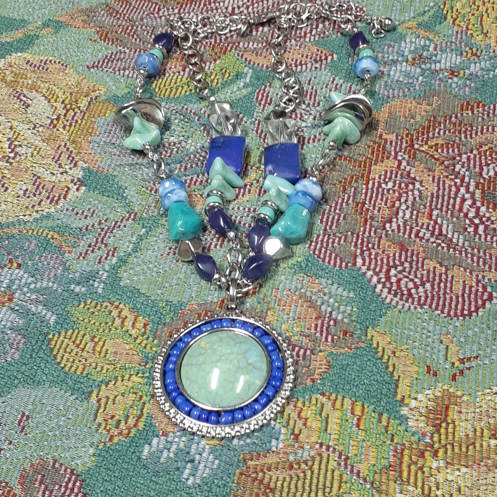 Necklace - Picture 2 of 8